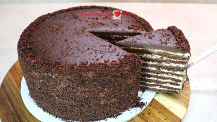 Шоколадный торт с заварным кремом