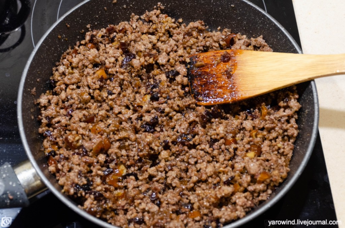 Средневековый сладкий пирог со свининой