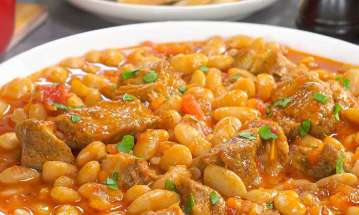 Рагу из фасоли со свининой на каждый день. Сытно и очена бюджетно