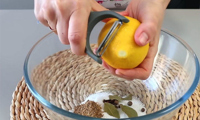 Куриное филе на закуску и на замену колбасе. Готовим в духовке