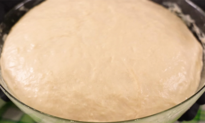 Всегда готовьте к Пасхе: мягкие, сдобные сайки разлетятся со стола моментально