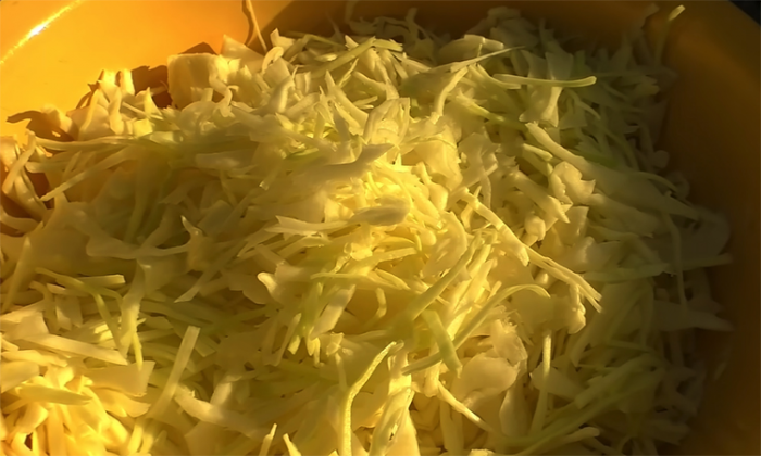 Морковь и кочан капусты: поразительный рецепт закуски по-корейски всего за 2 часа