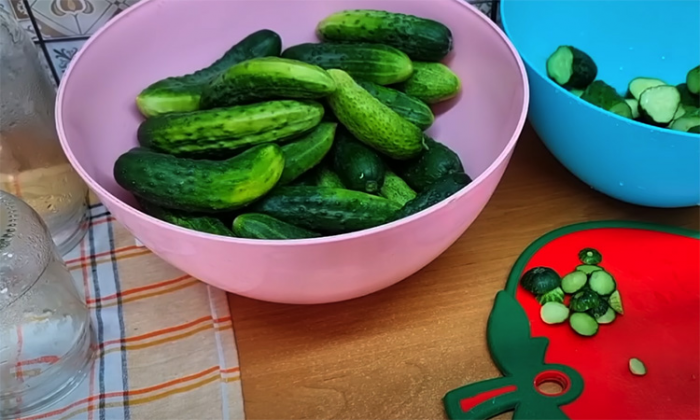 Огурцы по-фински на зиму: простой рецепт хрустящих огурцов кусочками