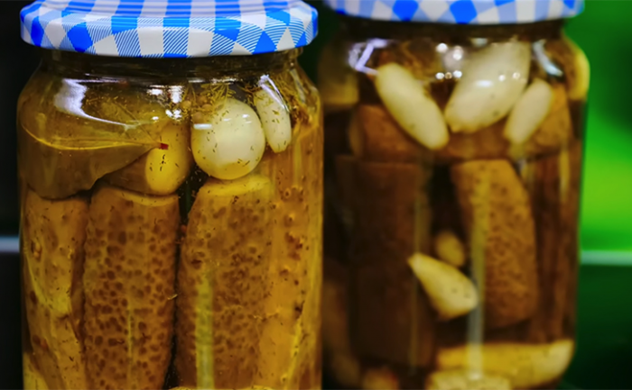 Маринуем огурцы по-болгарски. Через 5 дней они будут номером один на столе