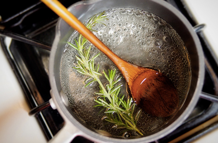 Используем остатки зелени: делаем заправки и масло