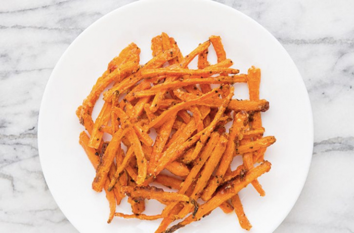 Заменяем картошку фри полезными гарнирами: жарим тыкву, морковь и цукини