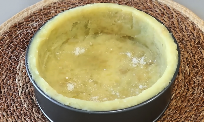 Особенный пирог без грамма муки и совсем без теста. Вместо взяли картофель, в начинке почти рагу