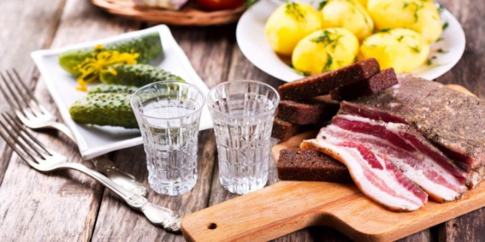 Комбинации, проверенные временем. Чем закусывать алкоголь?