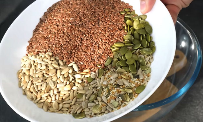 Хлебцы хрустящие, постные. Сделать проще простого, не надоедают неделями