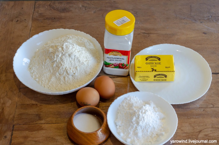Краковский сырник с изюмом и песочной решёткой