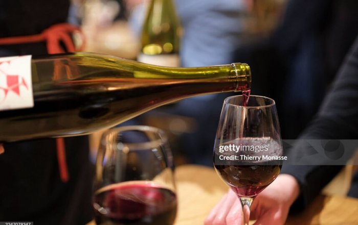 В РАН назвали безопасную суточную норму вина