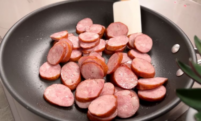 Делаем мясное рагу за 10 минут. Подходит даже для будней и экономит время