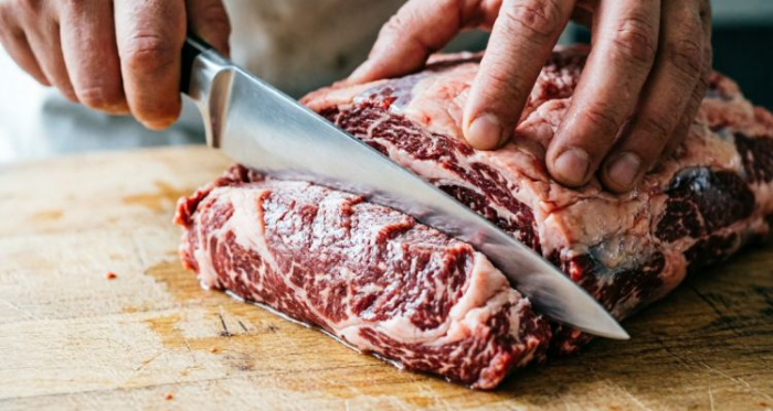Как правильно замораживать и размораживать мясо, чтобы сохранить вкус и сочность