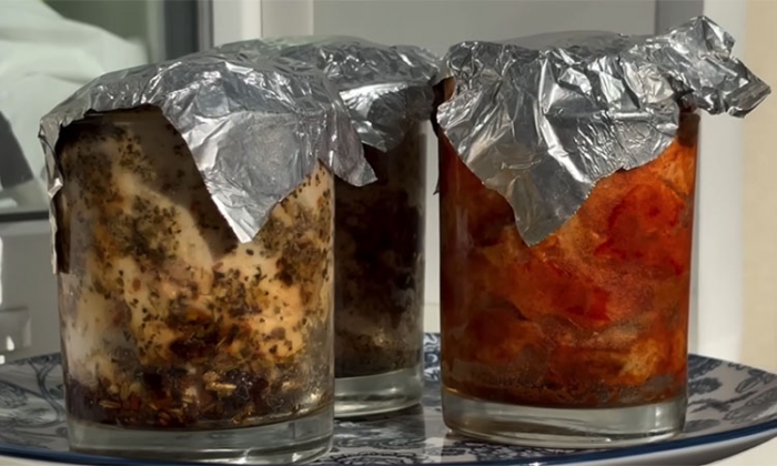 Домашняя куриная колбаса, ей уступит даже дорогая ветчина. Готовим прямо в стакане