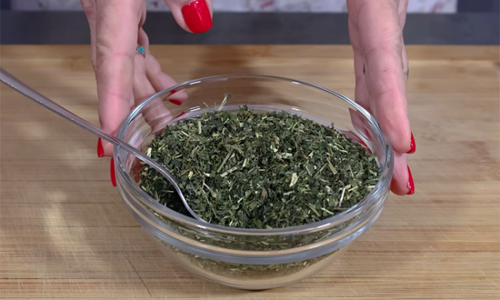 Петрушка взойдет за считанные дни: показываем способ подготовки семян «методом киселя»