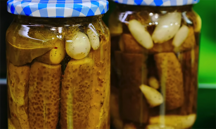 Маринуем огурцы по-болгарски. Через 5 дней они будут номером один на столе