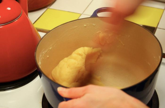 Сырные шарики: лучшая закуска от французов