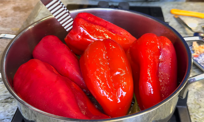 Маринуйте перец по-армянски. Закуска получается неописуемо вкусной