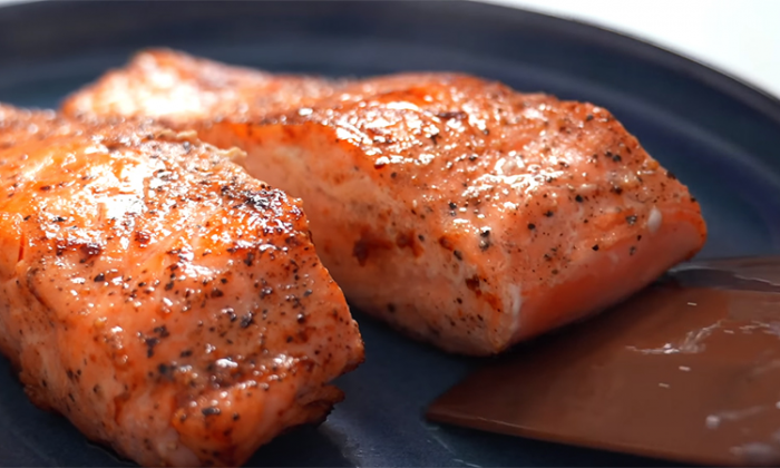 Роскошное горячее на Новый год. Нереально вкусный рецепт: томим лосось в густом сливочном соусе по-ресторанному