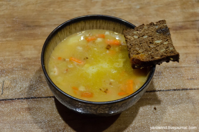 Гороховый суп с копченостями