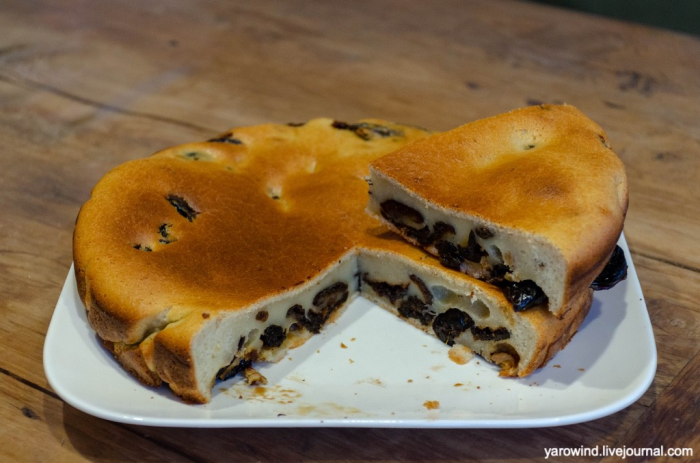 Бретонский пирог с черносливом