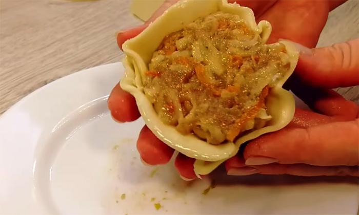 Ленивые манты на сковороде, без хлопот с мантоваркой. Сделать проще простого