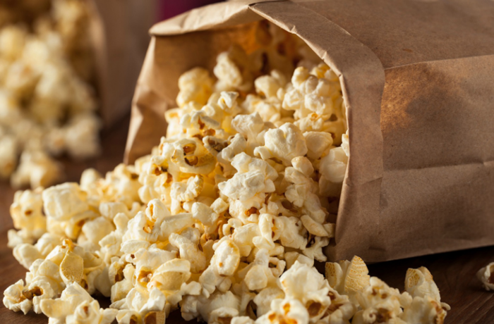 Минутные блюда из микроволновки: запекли картофель вкуснее чем в духовке