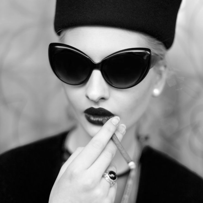 Женщине посвящается