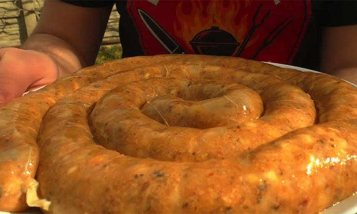 Почти краковская колбаса из простого лука: никто не верит, что в ней нет мяса