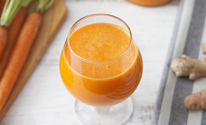 Морковь и сушеный имбирь: смешали в блендере и получили напиток для сброса веса