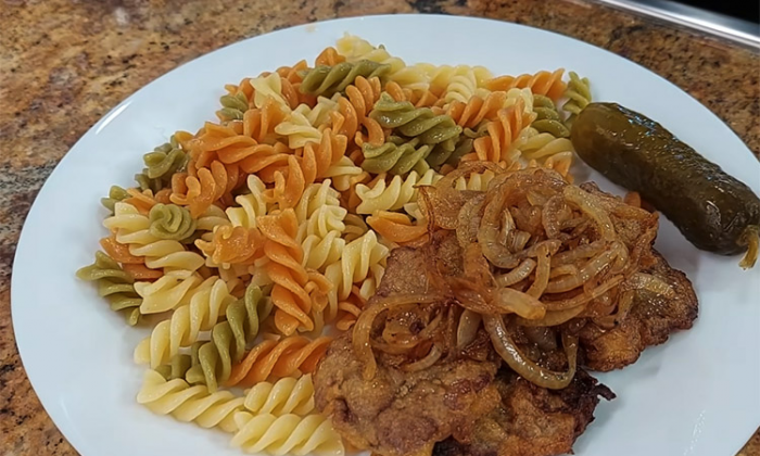 Макароны по-флотски с печенкой. По этому рецепту печень всегда получается сочной