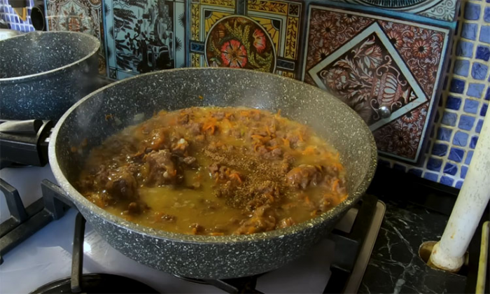 Делаем макароны по-флотски в 2 раза вкуснее. Просто ставим на курином бульоне