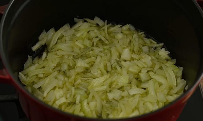 Картофельный суп без грамма мяса, но сытный словно солянка
