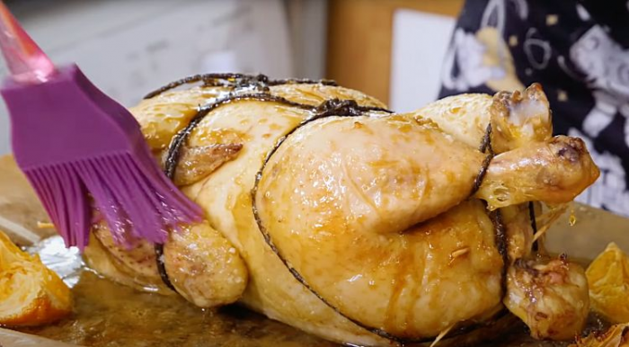 Рецепт целой курицы без костей. Лучшее горячее на Рождество