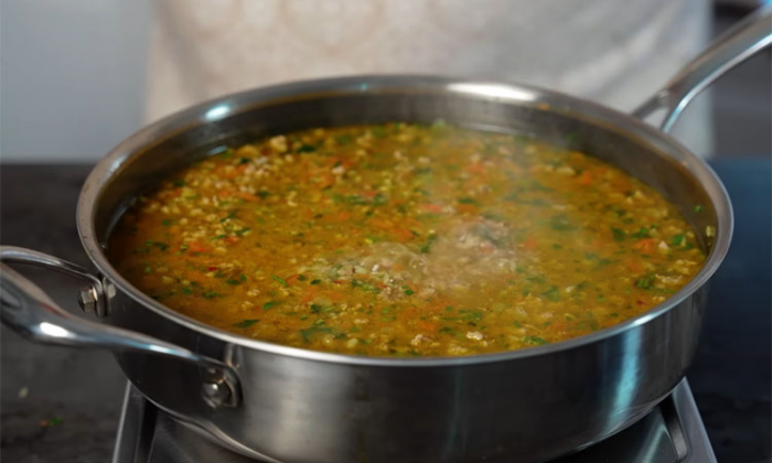 Просто фарш и рис. Почти плов, а на столе всего за 15 минут