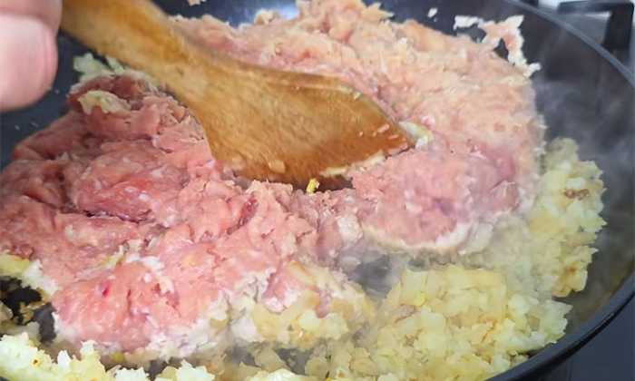 Трубочки с мясом без хлопот. Тончайшее тесто, никаких дрожжей