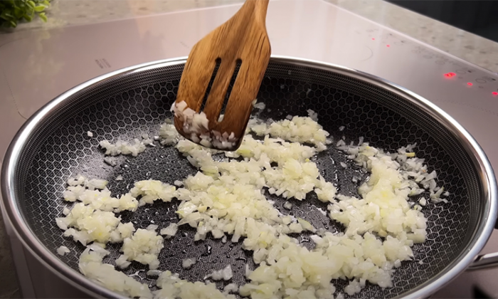 Рецепт идеальной пасты болоньезе. Насыщенный мяской вкус, а макароны не развариваются