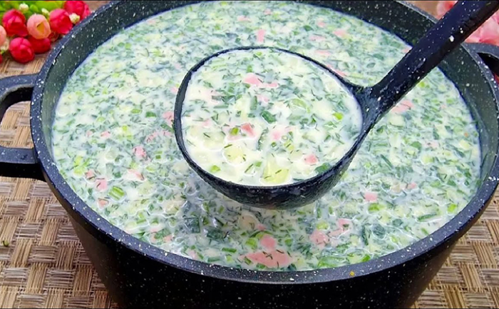 Холодный суп на все лето: выручит в любую жару. Самая вкусная окрошка на кефире