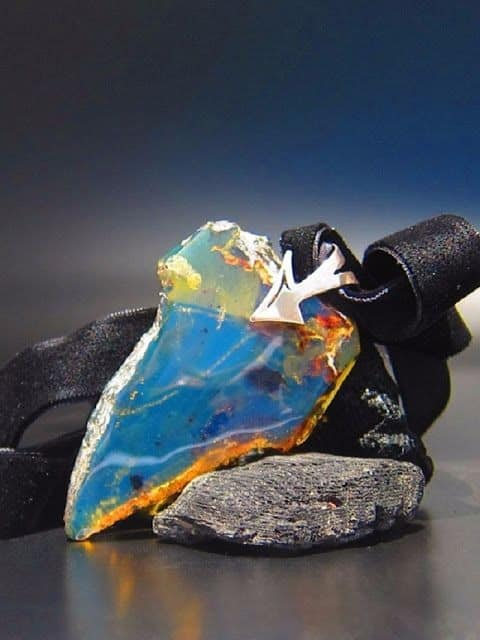 Искусство>Голубой янтарь