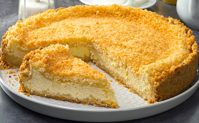 Легкий, быстрый пирог с творогом, который растает во рту. Рецепт займет 5 минут