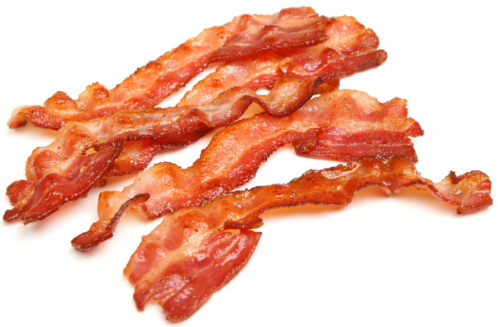 Минутные блюда из микроволновки: запекли картофель вкуснее чем в духовке