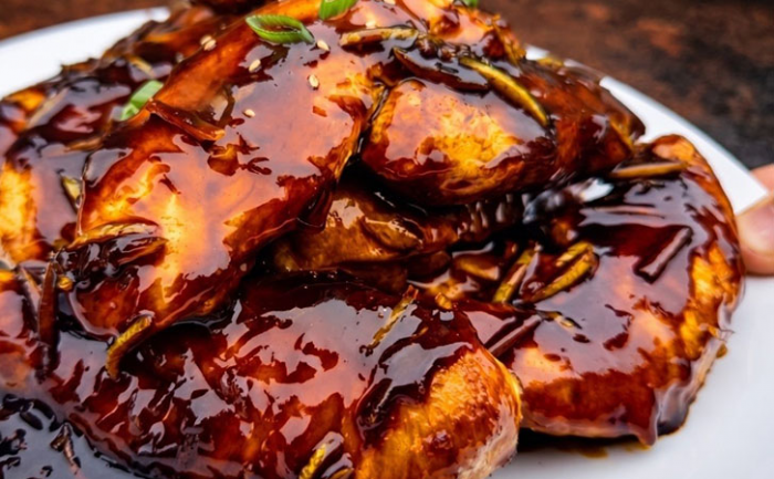 Куриная грудка в «глянце»: рецепт с соусом терияки