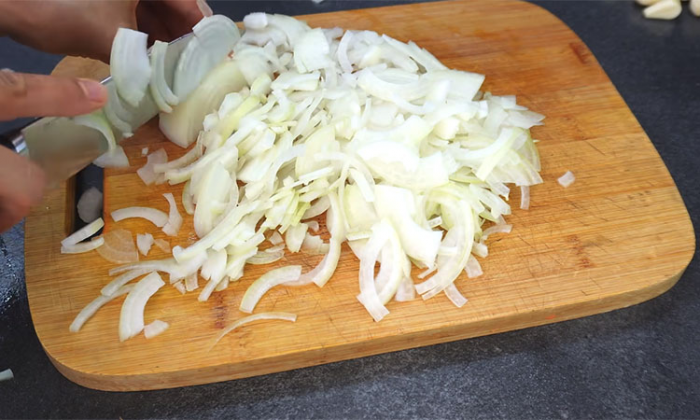 Хрустящая морковь по-корейски. Улетает банками: идет и к мясу, и как закуска