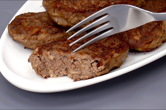 Котлеты из печени без мясорубки: рубленые намного вкуснее