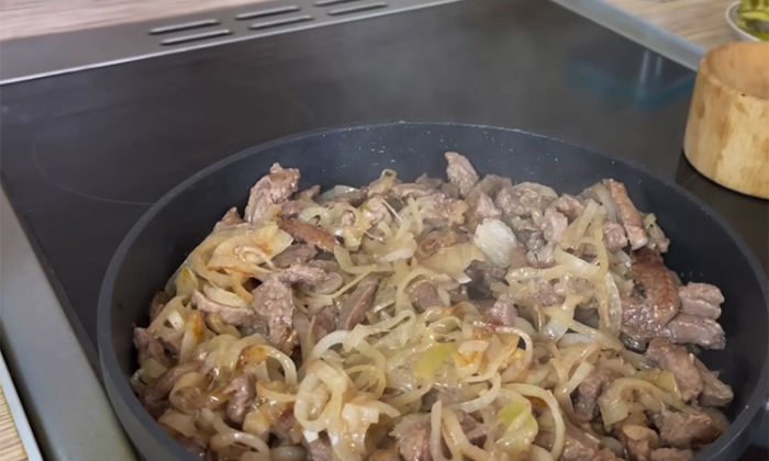 Мясо по-самарски. Всегда получается нежнейшим и удивительно ароматным