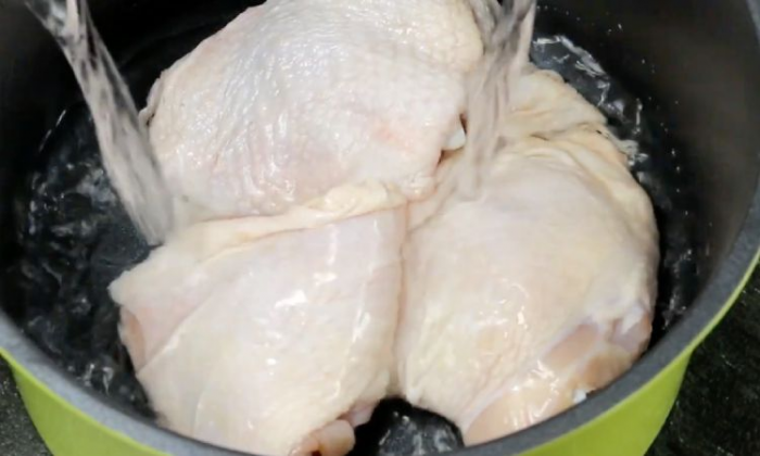 Куриный суп с секретной заправкой: яйцо и йогурт творят чудеса