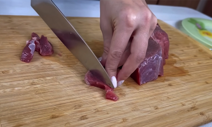 Мясо по-самарски. Всегда получается нежнейшим и удивительно ароматным