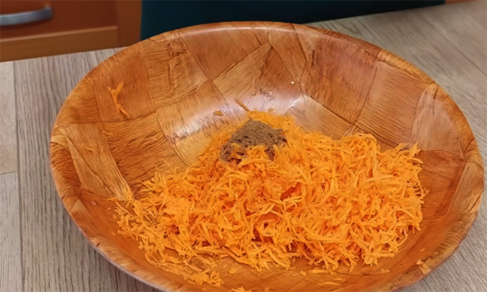 «Огненная лошадь»: такого торта никто не пробовал. Главный десерт на Новый год