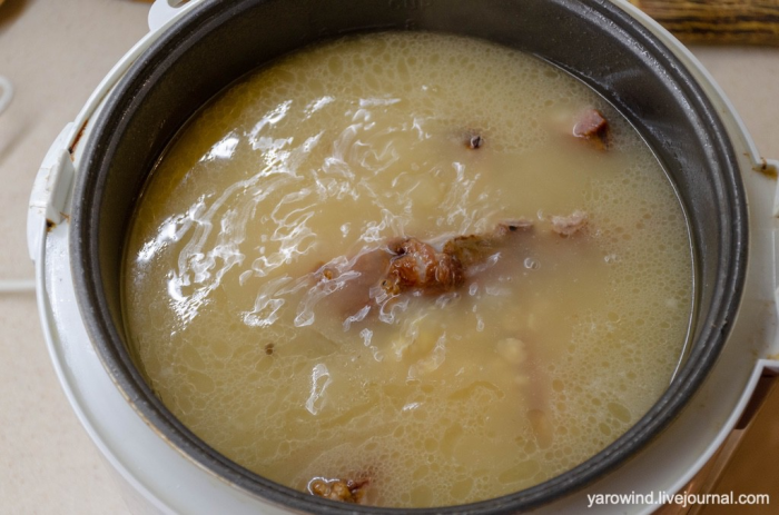 Гороховый суп с копченостями