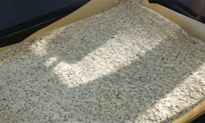 Хлебцы хрустящие, постные. Сделать проще простого, не надоедают неделями